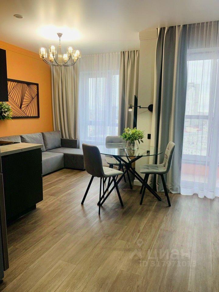 квартира г Екатеринбург р-н Железнодорожный ул Азина 31 фото 1