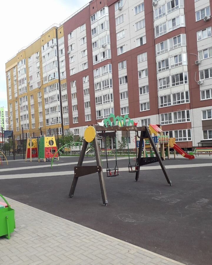 квартира г Барнаул р-н Индустриальный ул Сергея Семенова 32 фото 6