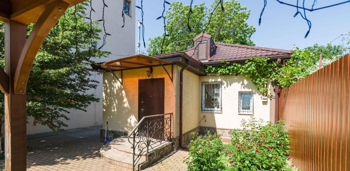 дом г Ростов-на-Дону р-н Первомайский Чкаловский пер Сальский фото 1