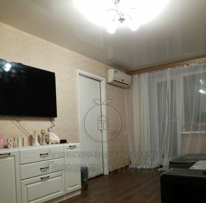 квартира г Волгоград р-н Дзержинский пр-кт Маршала Жукова 101 фото 1