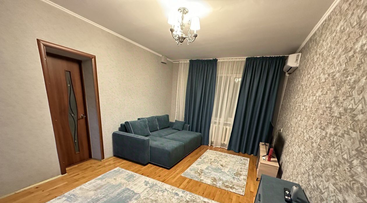 квартира г Владикавказ р-н Северо-Западный ул Весенняя 15к/3 фото 1