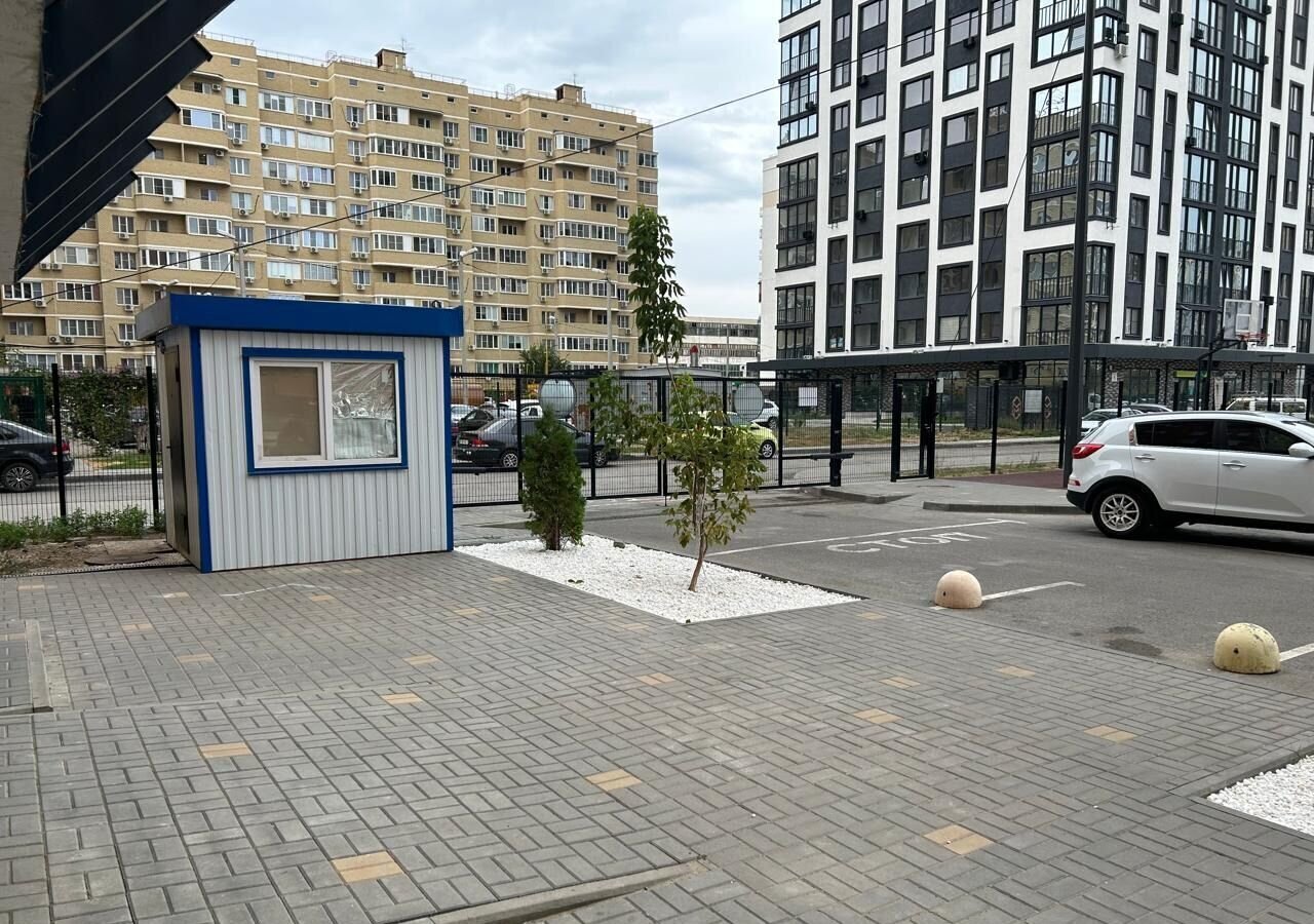 гараж г Астрахань р-н Советский ул Трофимова 6 фото 1
