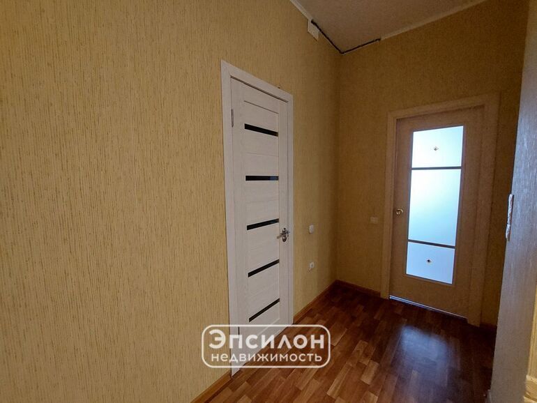 квартира г Курск р-н Центральный пр-кт Вячеслава Клыкова 92 фото 4