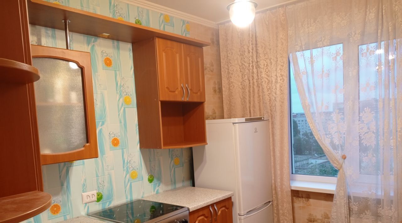 квартира г Тольятти р-н Комсомольский ул Механизаторов 14 фото 3