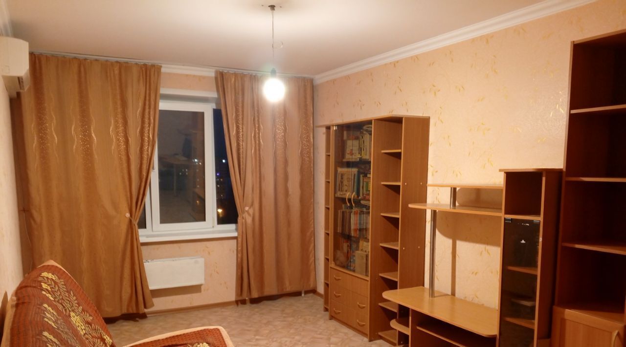 квартира г Тольятти р-н Комсомольский ул Механизаторов 14 фото 7