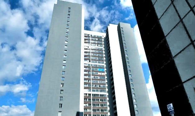 квартира г Екатеринбург р-н Кировский ул 40-летия Комсомола 32г фото 1