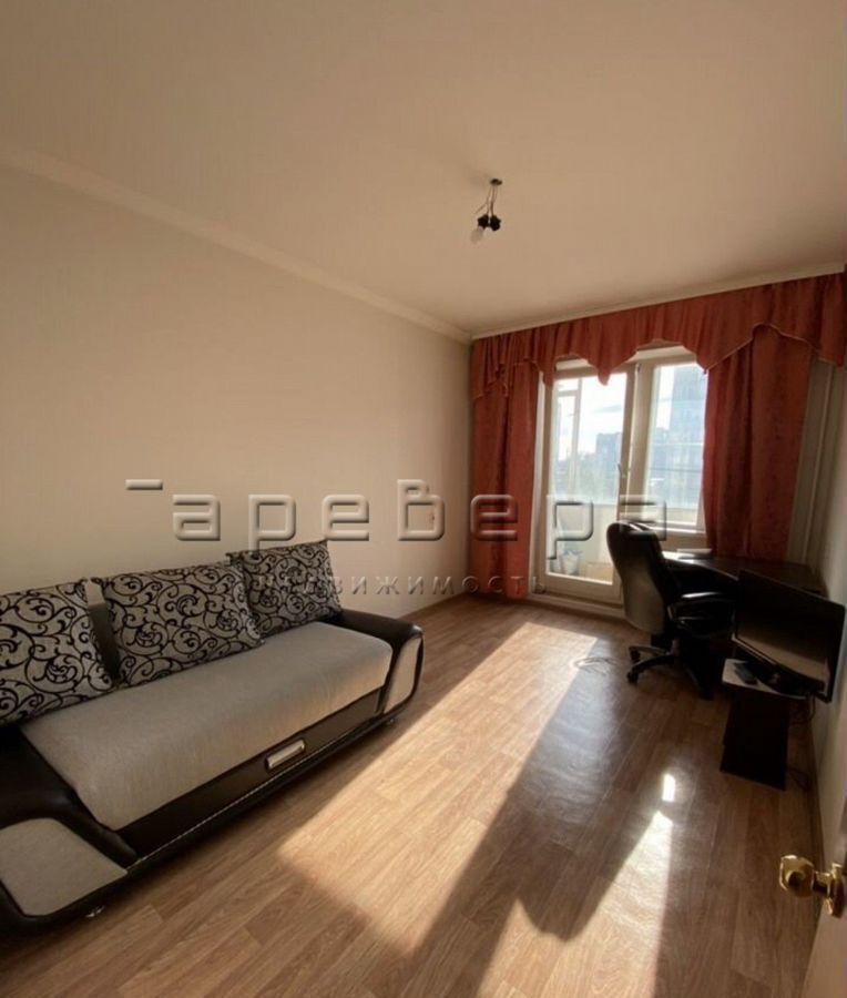 квартира г Красноярск р-н Советский ул 3 Августа 24 фото 2
