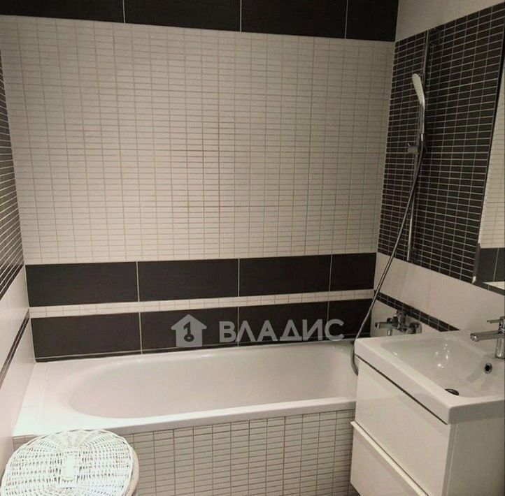 квартира г Калининград р-н Центральный ул Бассейная 38 фото 8