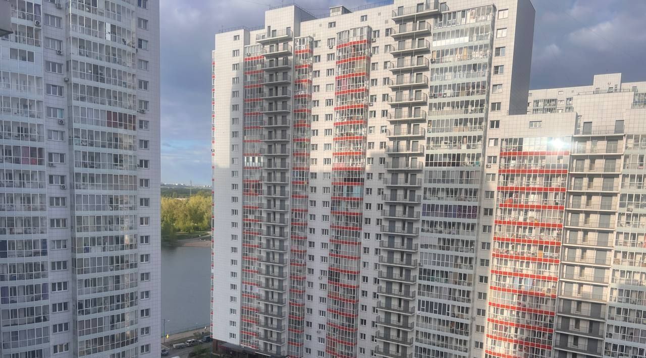 квартира г Красноярск р-н Свердловский ул Карамзина 6 фото 4