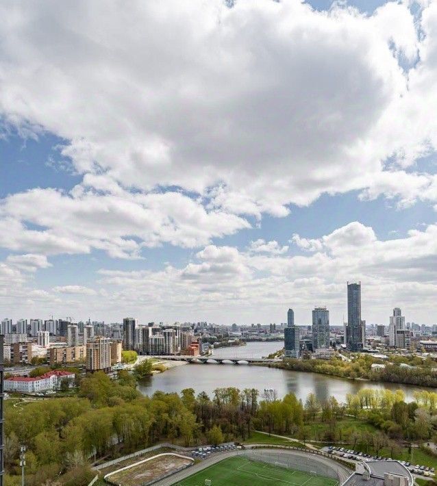 квартира г Екатеринбург Уральская ул Колмогорова 73к/2 фото 3