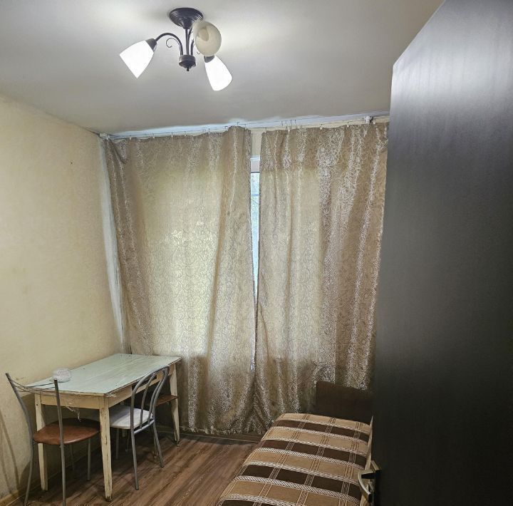 комната г Санкт-Петербург метро Ленинский Проспект б-р Новаторов 34 фото 1
