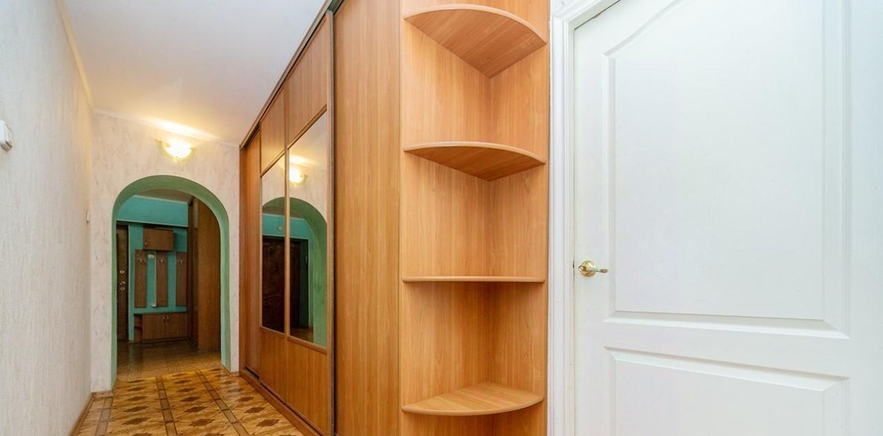 квартира г Пермь р-н Свердловский ул Академика Курчатова 2а фото 9