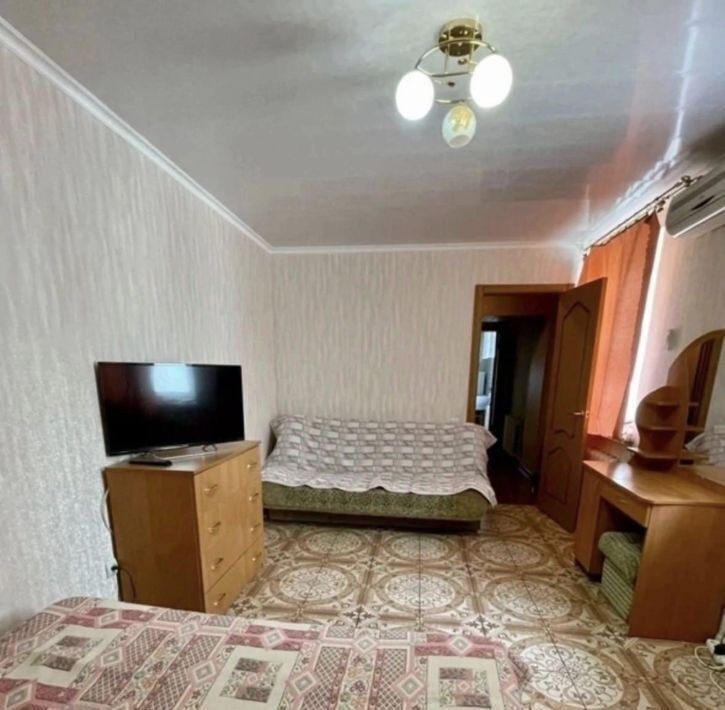 квартира г Феодосия ул Кирова 3 фото 2