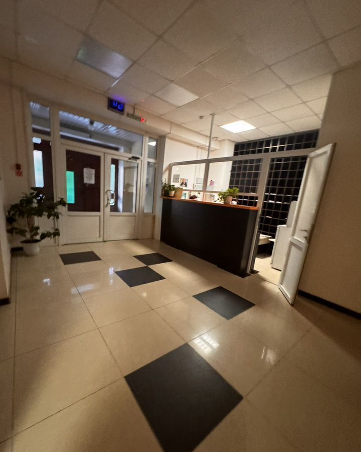 квартира г Тольятти р-н Автозаводский ул Фрунзе 8в фото 13