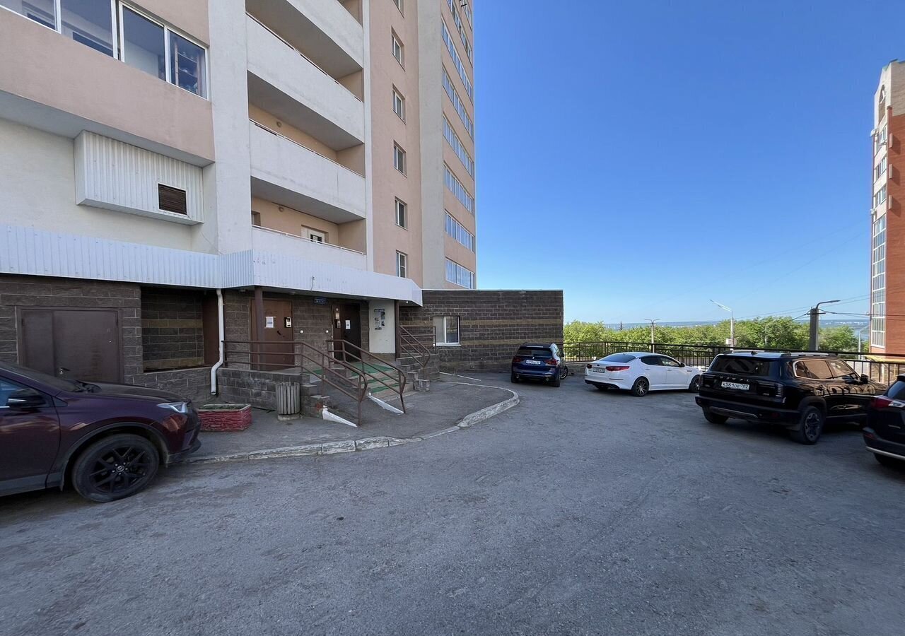 квартира г Уфа р-н Кировский ул Академика Ураксина 1 фото 19