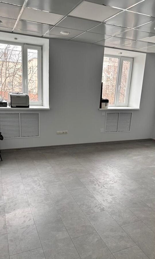офис г Мурманск р-н Октябрьский б-р Театральный 8 фото 13