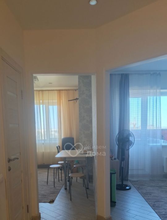 квартира г Волгоград р-н Дзержинский пр-кт Маршала Жукова 98б фото 14