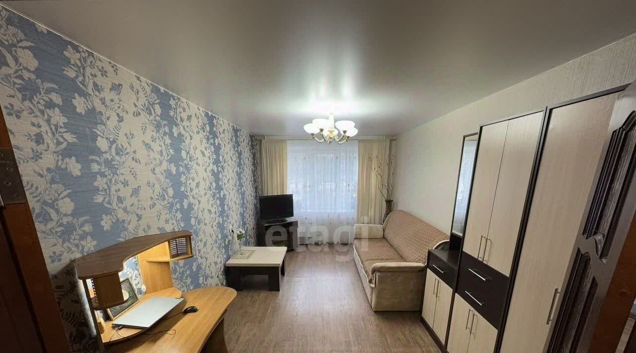 квартира г Тольятти р-н Автозаводский 20 квартал ул Тополиная 15 фото 1