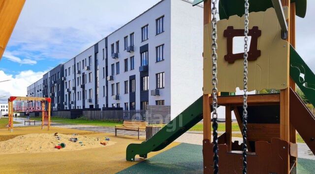 квартира р-н Московский ул Белые Росы 3 фото