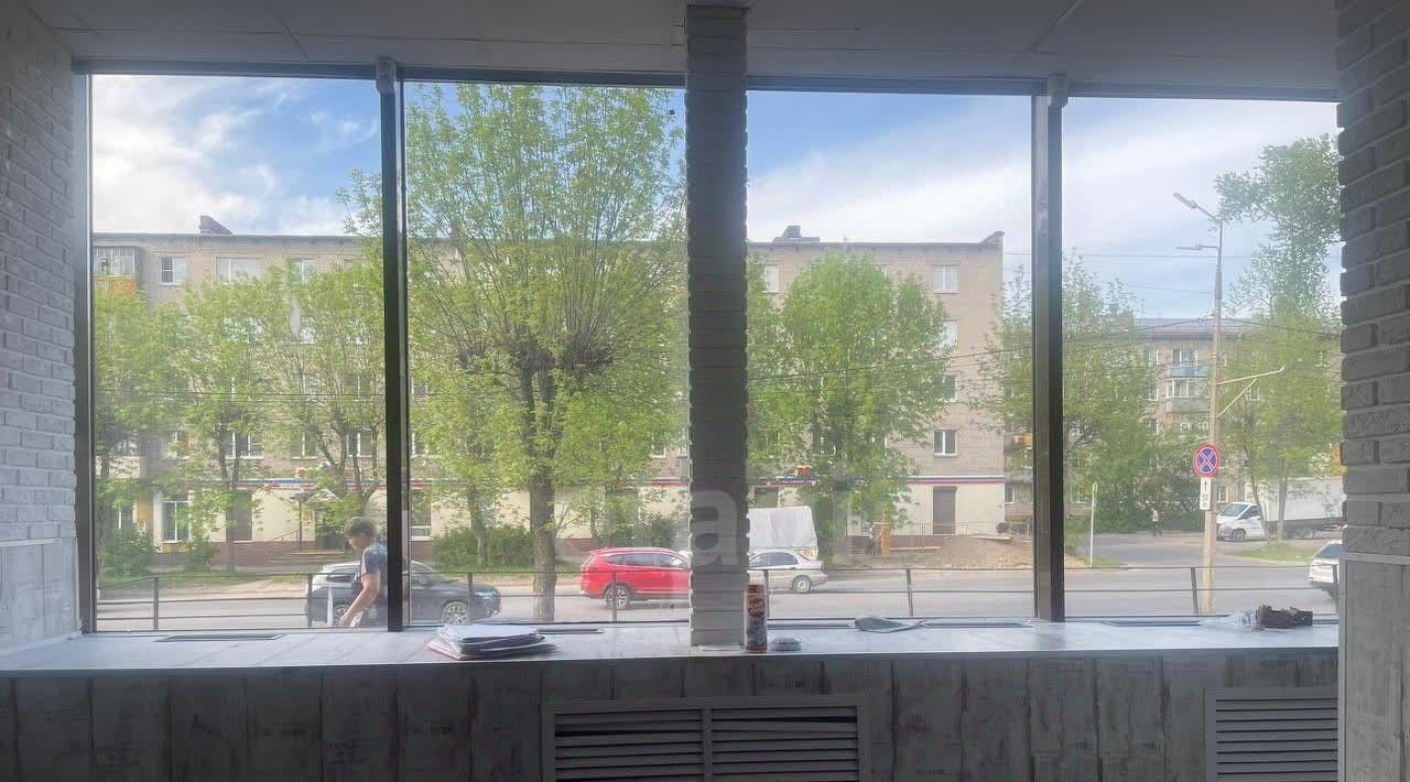 торговое помещение г Череповец р-н Заягорбский ул Краснодонцев 52 фото 9