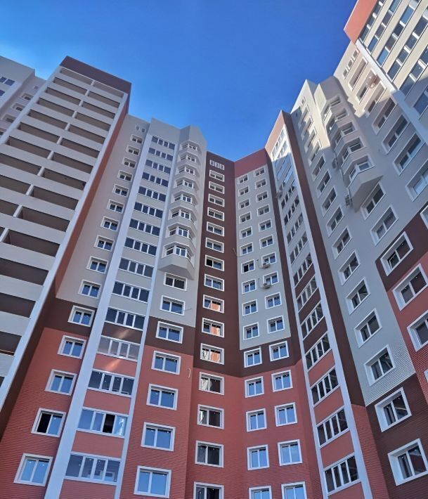 квартира г Оренбург р-н Дзержинский ул. Фронтовиков, 8/2 фото 1