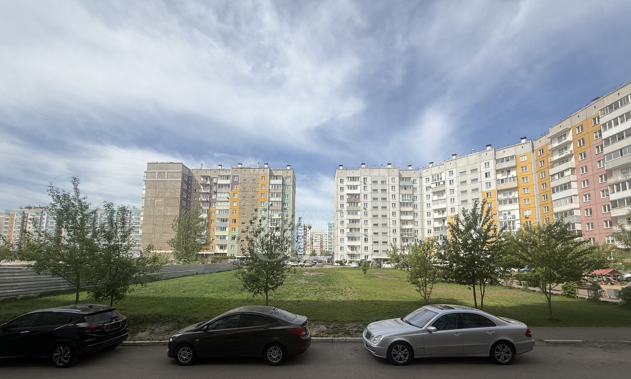 квартира г Красноярск р-н Центральный Покровский микрорайон ул Дмитрия Мартынова 9 Красноярск, м-н, Покровский фото 31