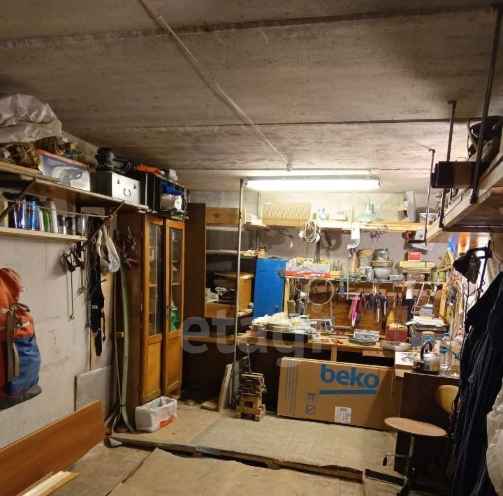 гараж г Екатеринбург р-н Кировский ул Владимира Высоцкого 1к/4 фото 12