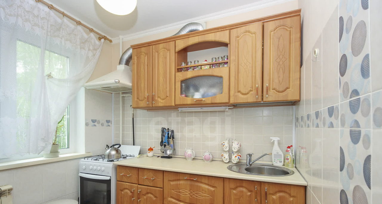 квартира г Омск ул Ватутина 7б 1-й м-н фото 1