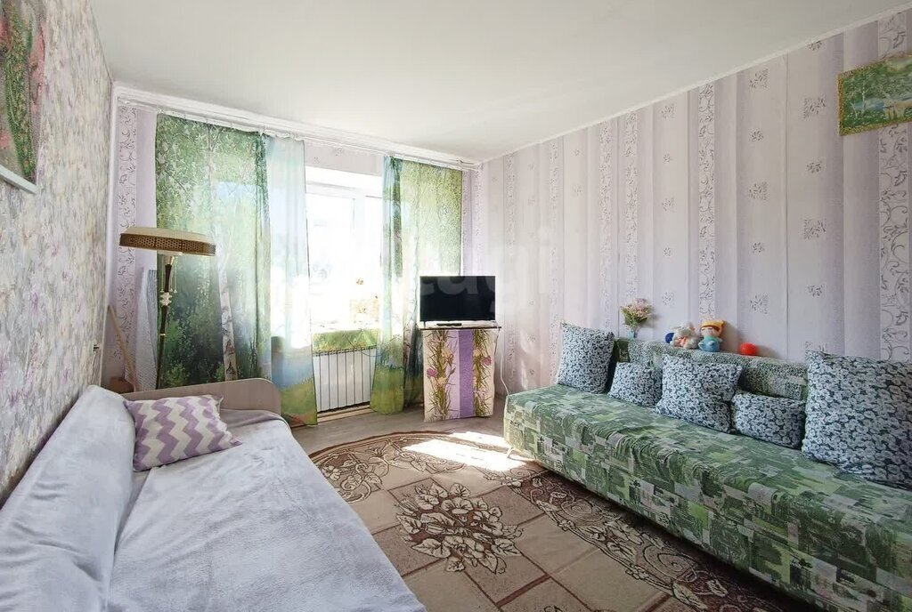квартира г Тобольск мкр 4 11а фото 6
