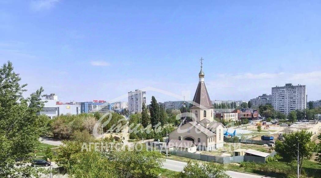 квартира г Волгоград р-н Дзержинский б-р 30-летия Победы 17б фото 14