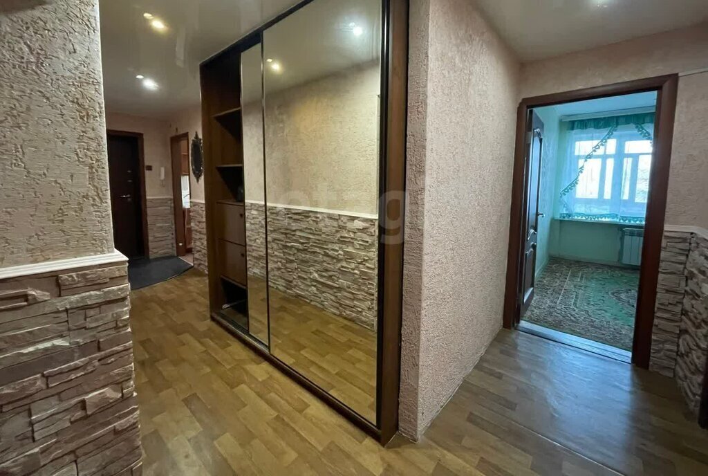 квартира г Тюмень ул Мира 24 фото 2