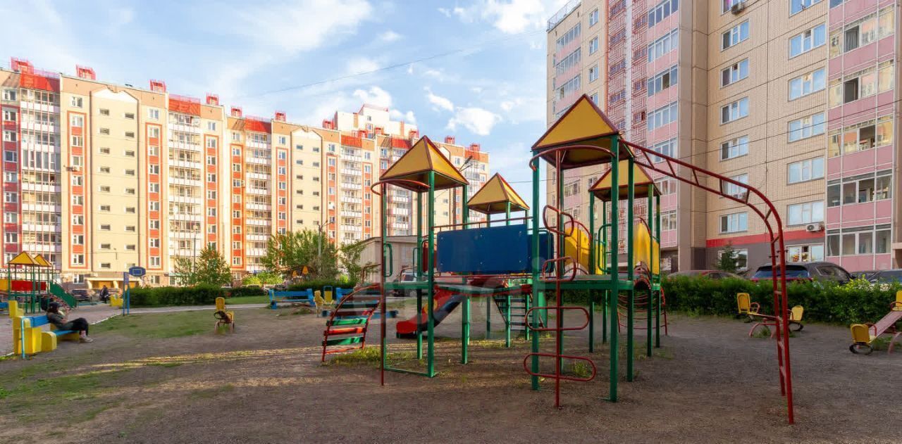 квартира г Красноярск р-н Октябрьский ул Михаила Годенко 1 фото 21