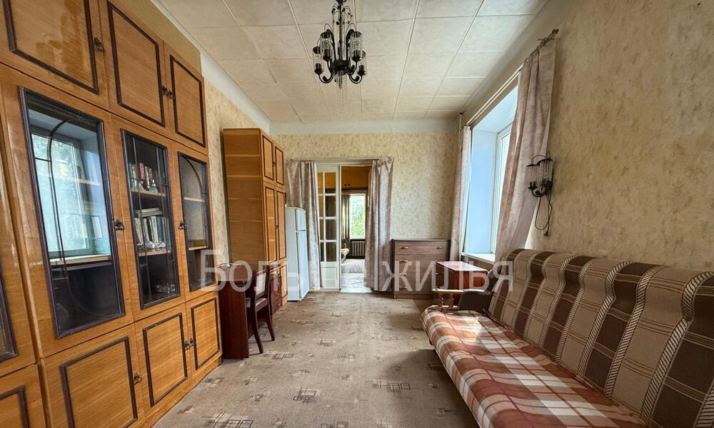 квартира г Волгоград р-н Краснооктябрьский ул им. Хользунова 21 фото 1