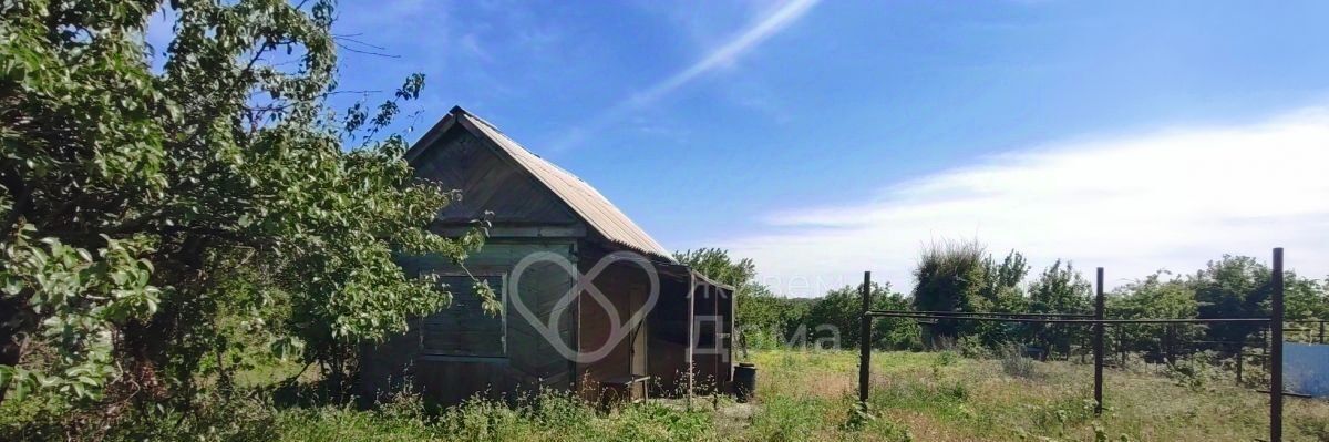 дом г Волгоград р-н Кировский снт Кировец ул Алычевая фото 3