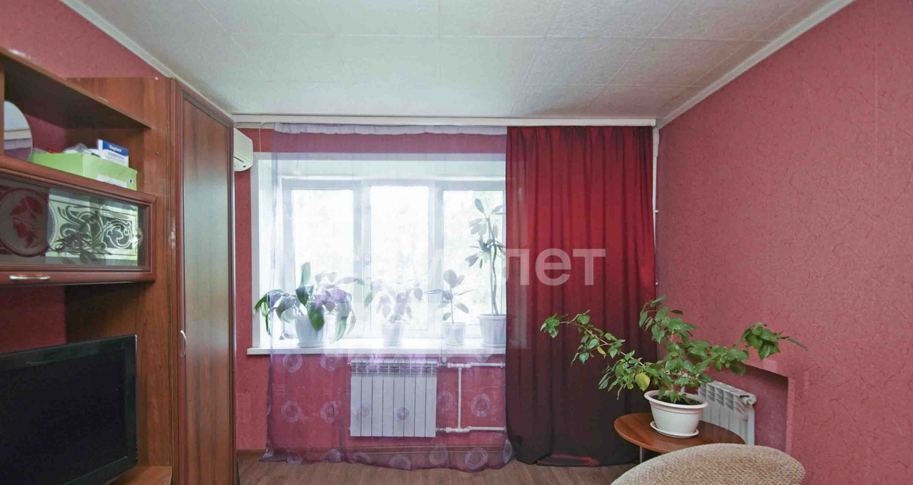 квартира г Омск п Чкаловский пр-кт Космический 97 м-н фото 1