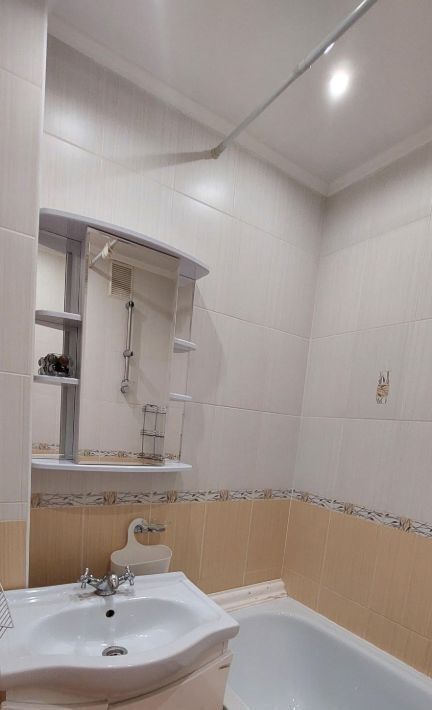квартира г Саратов р-н Кировский ул им Батавина П.Ф. 12 фото 5