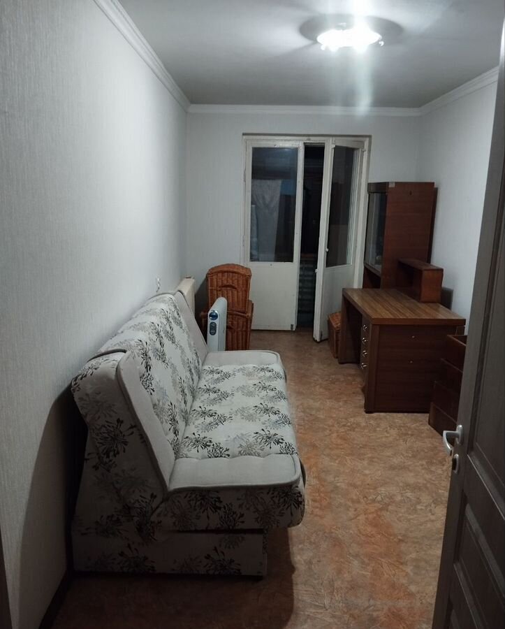 комната г Калининград р-н Ленинградский ул Ракитная 11 фото 1
