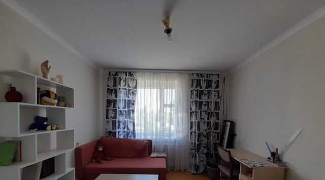 г Кременки ул Маршала Жукова 1 фото