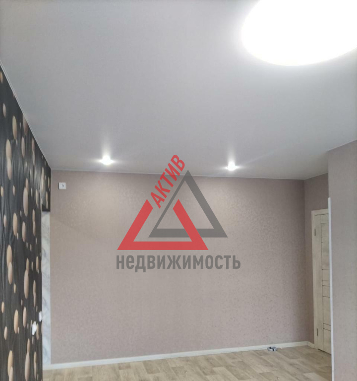 квартира г Каменск-Уральский Синарский п Октябрьский ул Паровозников 3 м-н фото 4