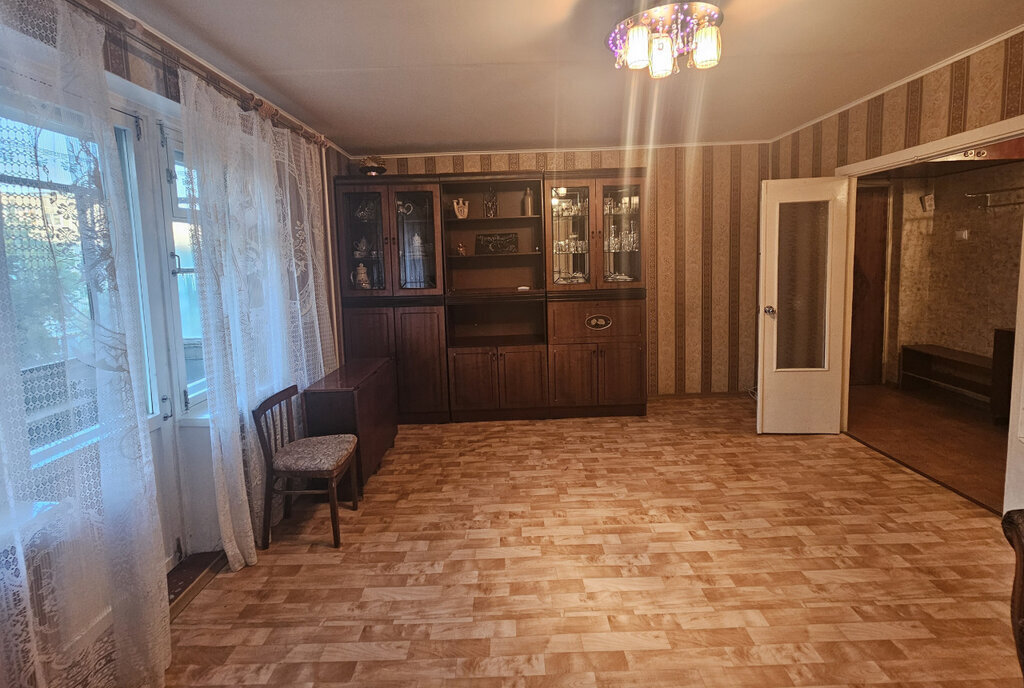 квартира г Челябинск р-н Курчатовский ул Молодогвардейцев 14а фото 1