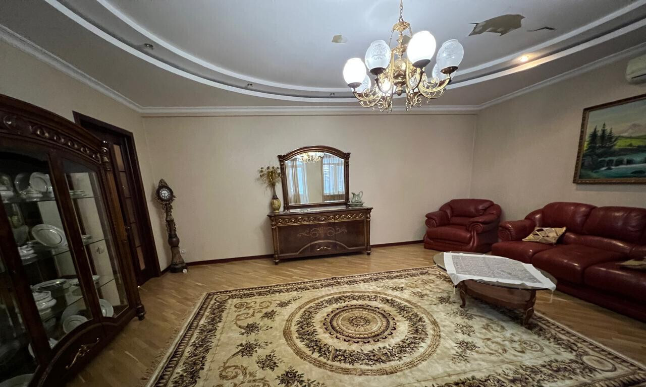 квартира г Махачкала р-н Ленинский ул Ирчи Казака 77б фото 2