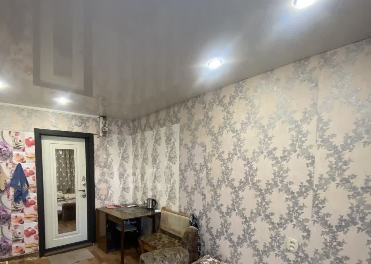 комната г Ачинск мкр 5-й 2 фото 2