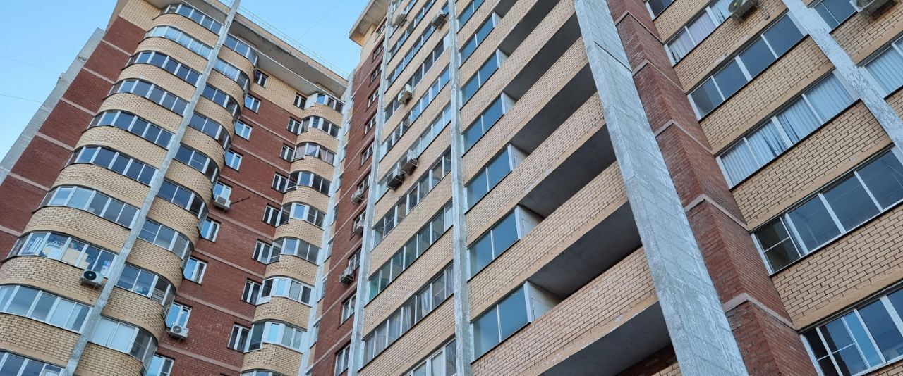 квартира г Тольятти р-н Автозаводский 32 квартал ул Революционная 11б фото 8