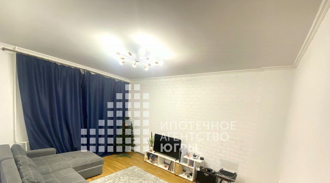 квартира г Ханты-Мансийск ул Энгельса 15 фото 1