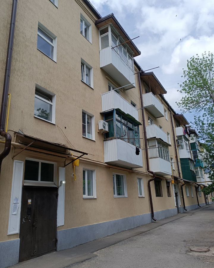 квартира г Гуково ул Некрасова 77 фото 2