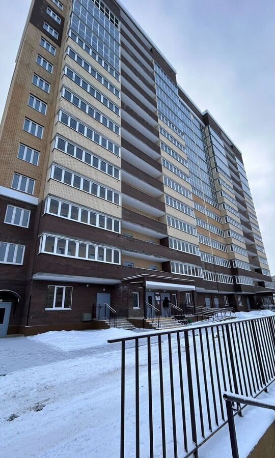 квартира г Чебоксары р-н Калининский ул Гагарина Ю. 35к/1 фото 1