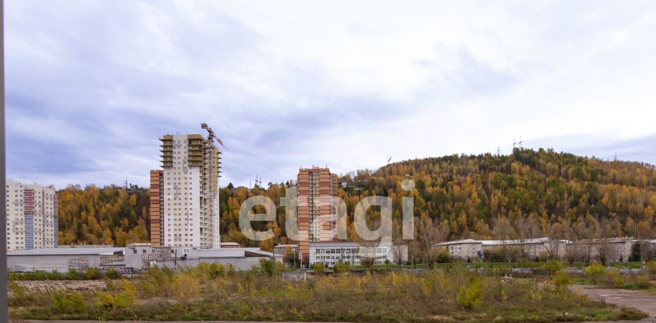 квартира г Красноярск р-н Свердловский ул Свердловская 6к фото 23
