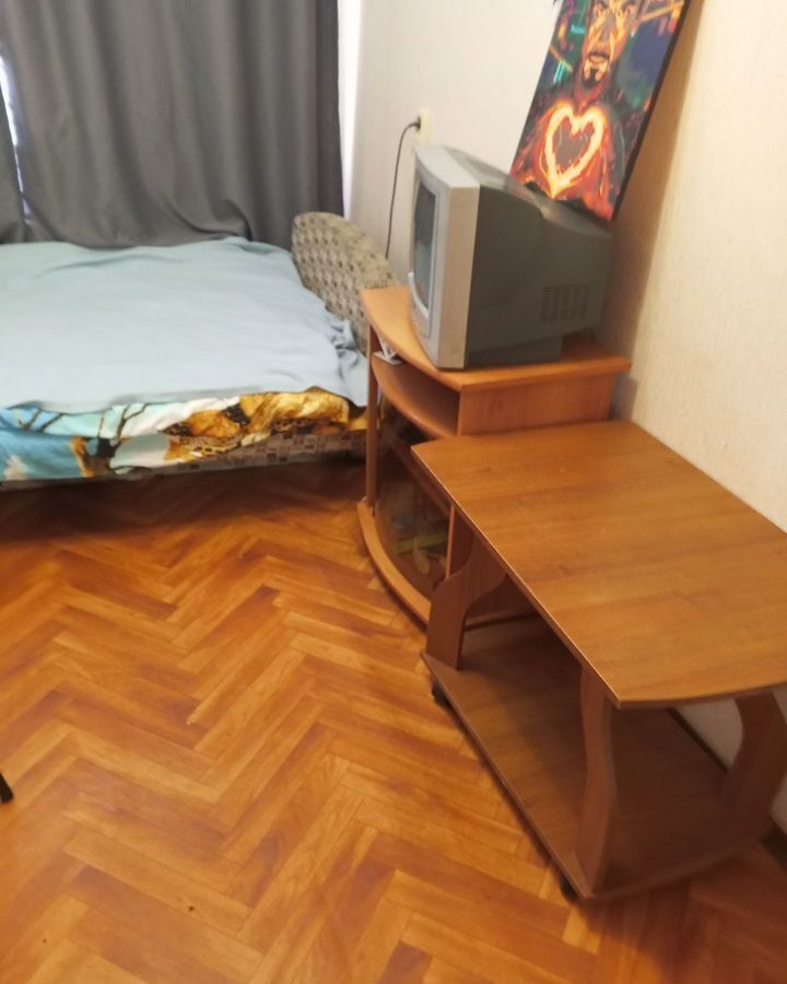 комната г Саратов р-н Фрунзенский ул Рабочая 122 фото 2