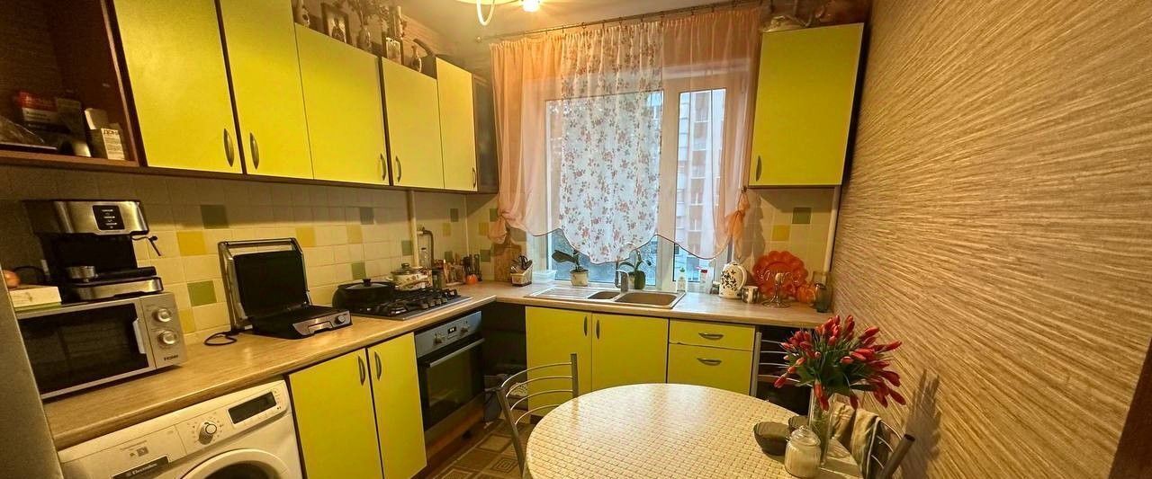 квартира г Белгород Западный ул 5 Августа 44 фото 1
