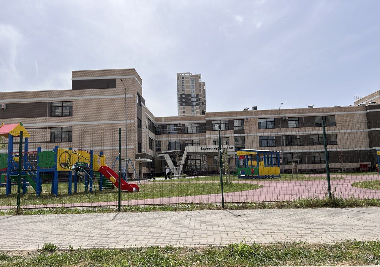 квартира г Краснодар р-н Прикубанский ул им. Мурата Ахеджака 12к/8 фото 6